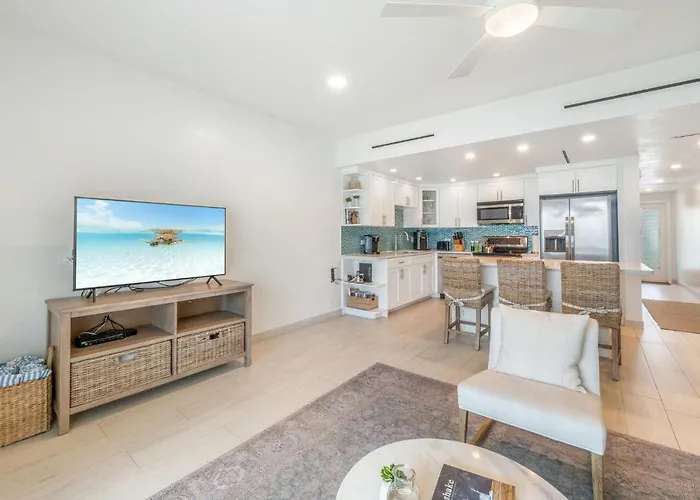 Next To Ritz Carlton, Oceanview 1Br On Seven Mile Beach