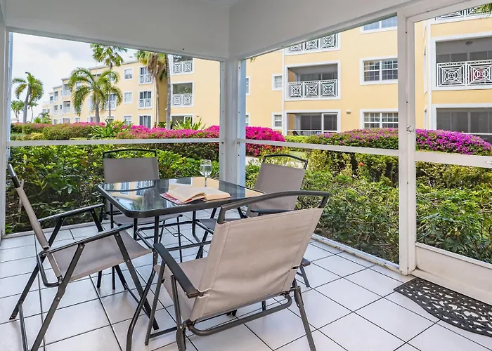 Regal Beach Club #214 - 2Br Ocean View 7 Mile Beach